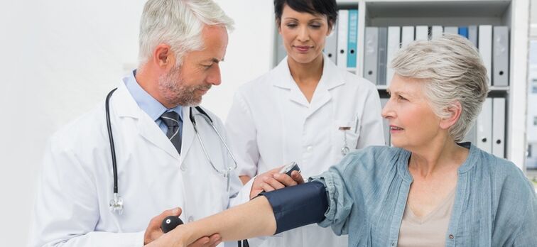 Misurazione della pressione sanguigna per diagnosticare l'ipertensione